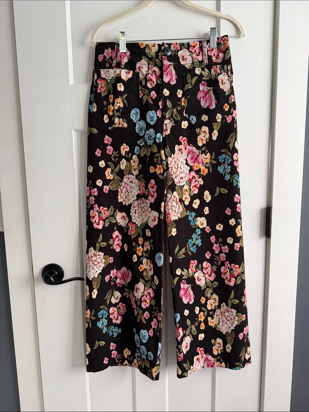 Maeve The Colette pant in dark floral - Picture 2 of 6